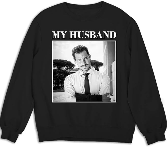 Personalized Family Shirt Gift for Dog Cat Dad Mom Pet Lovers on Fathers Mothers Day Birthday Unisex Tee Gift for Men Women