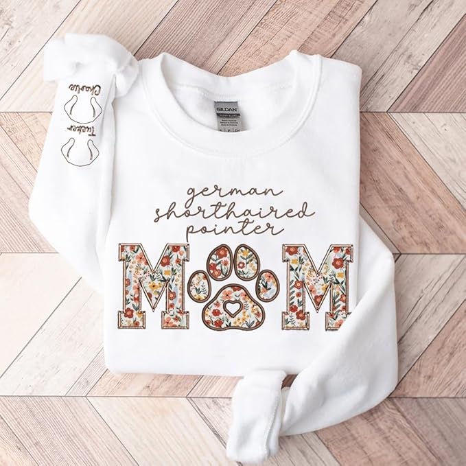 CHILLEVER Personalized Embroidered Dog Mom Sweatshirt, Dog Mama Crewneck, Gift for Mom, Pet Name On The Sleeve
