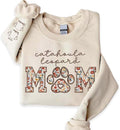 CHILLEVER Personalized Embroidered Dog Mom Sweatshirt, Dog Mama Crewneck, Gift for Mom, Pet Name On The Sleeve