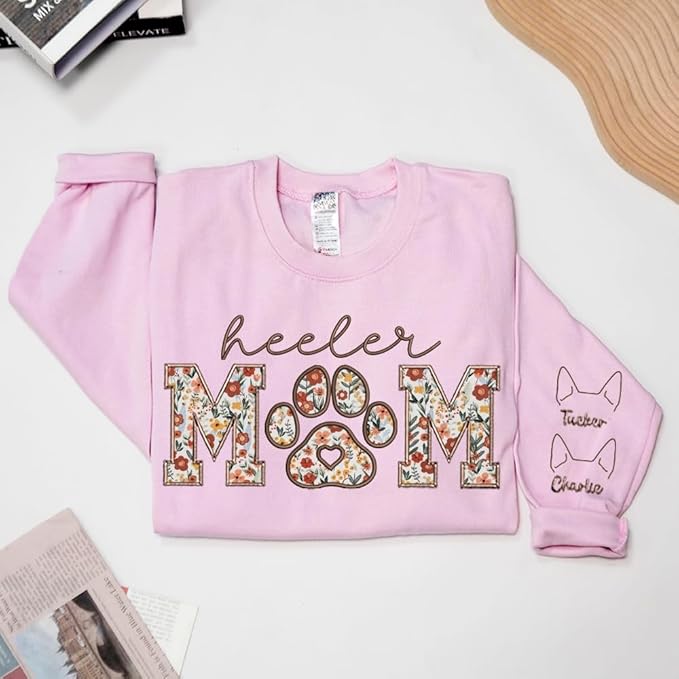 CHILLEVER Personalized Embroidered Dog Mom Sweatshirt, Dog Mama Crewneck, Gift for Mom, Pet Name On The Sleeve
