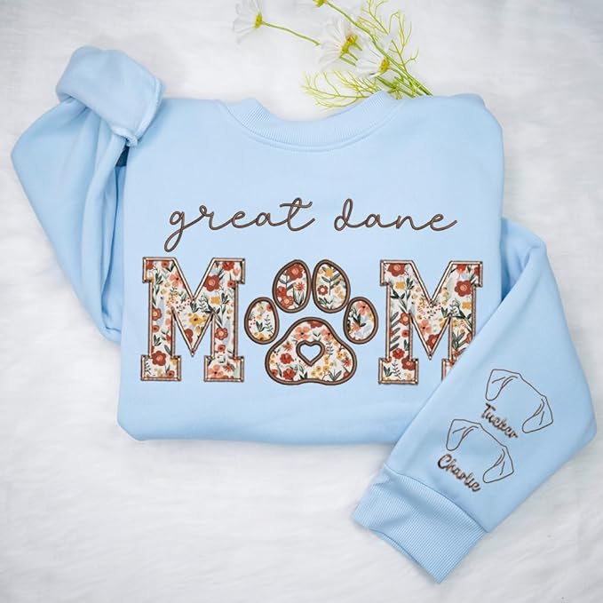 CHILLEVER Personalized Embroidered Dog Mom Sweatshirt, Dog Mama Crewneck, Gift for Mom, Pet Name On The Sleeve