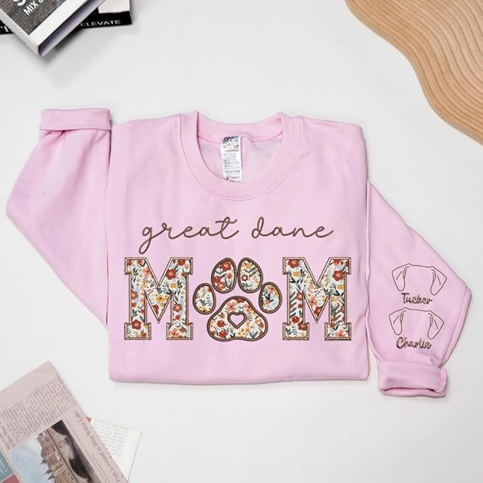 CHILLEVER Personalized Embroidered Dog Mom Sweatshirt, Dog Mama Crewneck, Gift for Mom, Pet Name On The Sleeve