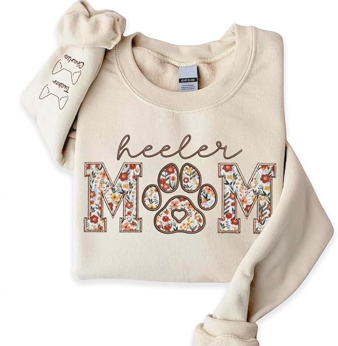 CHILLEVER Personalized Embroidered Dog Mom Sweatshirt, Dog Mama Crewneck, Gift for Mom, Pet Name On The Sleeve
