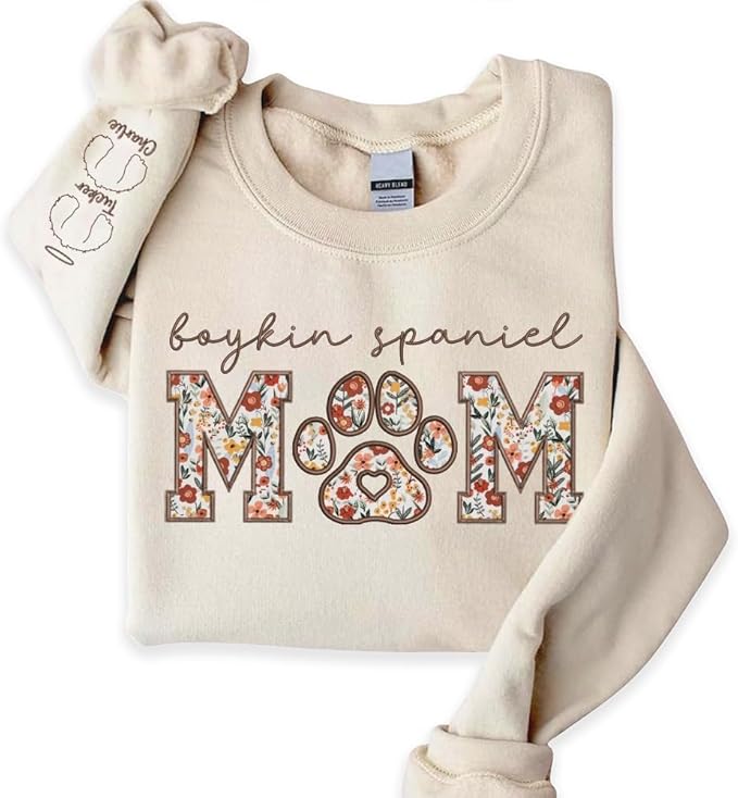 CHILLEVER Personalized Embroidered Dog Mom Sweatshirt, Dog Mama Crewneck, Gift for Mom, Pet Name On The Sleeve