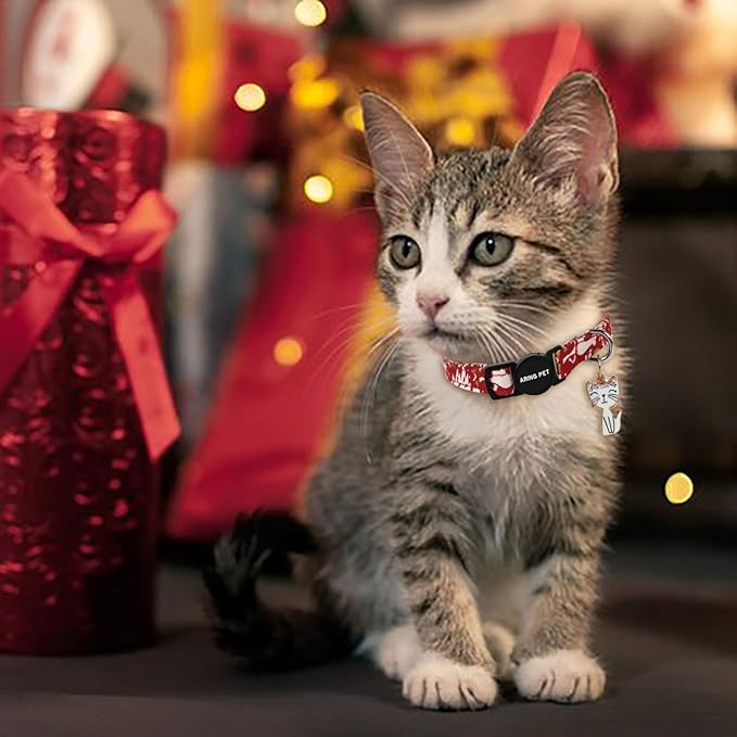 ARING PET 2 Pack Christmas Cat Collars-Cute Cat Collar Breakaway with Bell&Pendant, Adjustable Red Green Kitten Collars with Safety Buckle for Girl and Boy Cats