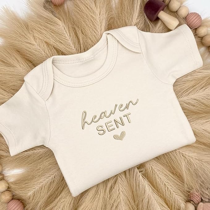 COUPLEHOODIES Personalized Baby Onesie Bodysuit – Custom Embroidery Gift for Pregnancy Reveal Baby Shower or First Grandchild