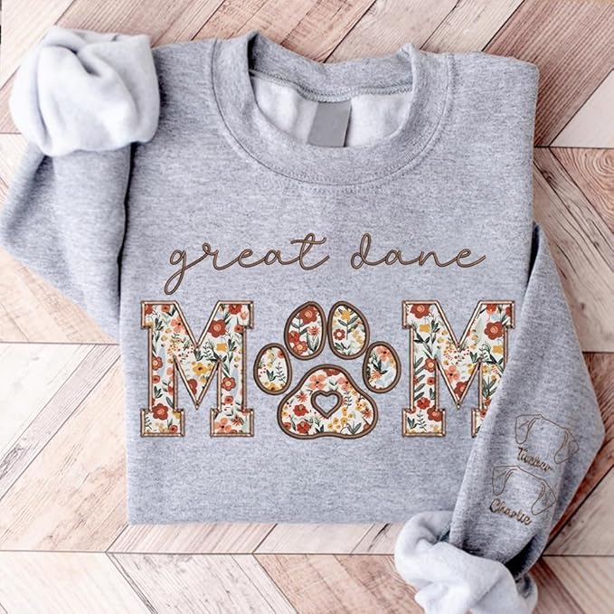 CHILLEVER Personalized Embroidered Dog Mom Sweatshirt, Dog Mama Crewneck, Gift for Mom, Pet Name On The Sleeve