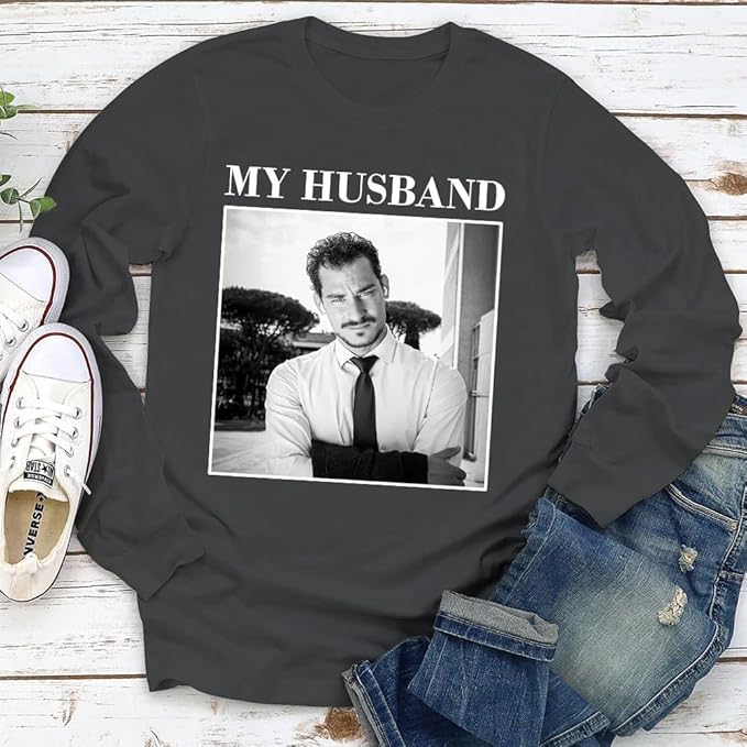 Personalized Family Shirt Gift for Dog Cat Dad Mom Pet Lovers on Fathers Mothers Day Birthday Unisex Tee Gift for Men Women
