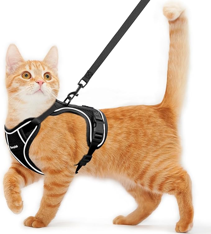 Cat Harness and Leash for Walking Escape Proof Soft Adjustable Cat Leash Breathable Comfortable Vest Easy to Wear Kitten Harness for Outdoor Travel Black S