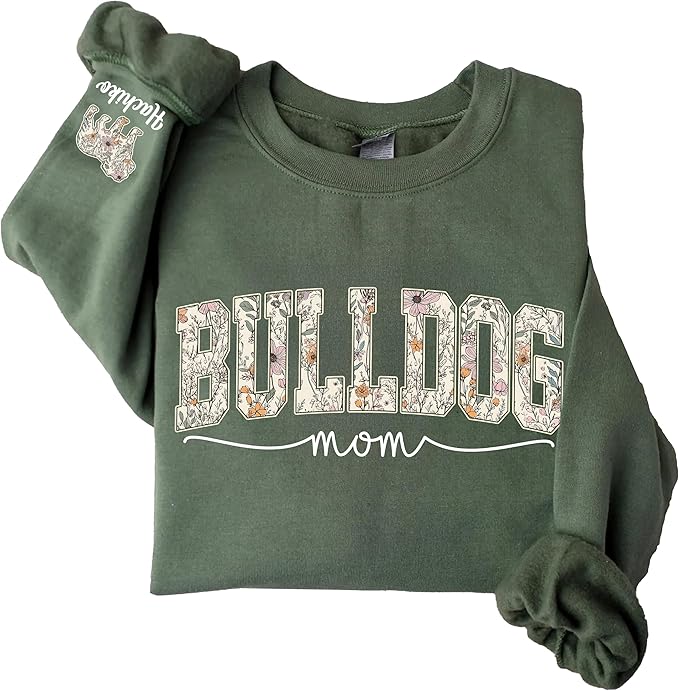 Personalized Dog Mom Sweatshirt, Dog Lover Crewneck, Gift Idea for Pet Owner, Cozy Outfit for Women, Mom Gift