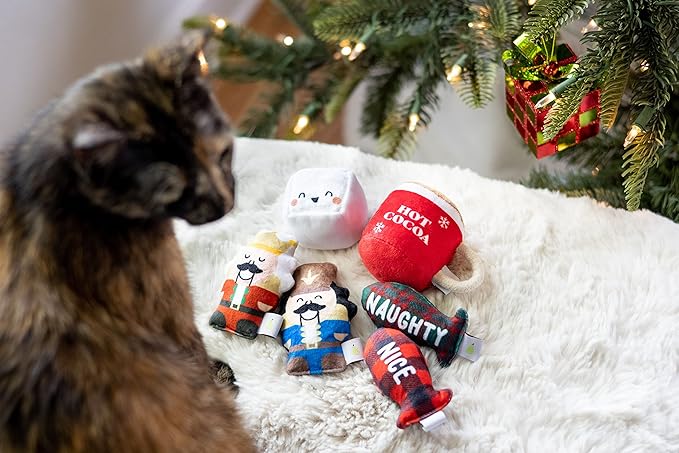 Pearhead Naughty Or Nice Christmas Cat Toy Set, Holiday Pet Owner Gift, Christmas Must Have Toy Set, Cat Teaser Toy, with Catnip Pouch, Set of 2
