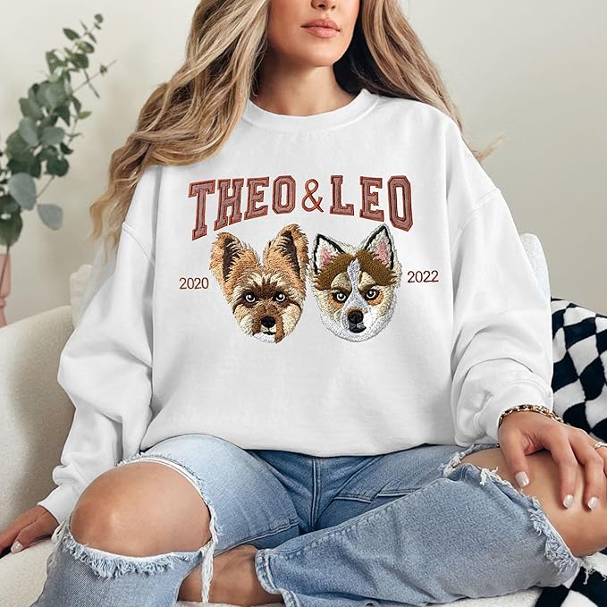 NAZENTI Personalized Dog Mom Sweatshirt, Cat Lovers Gift, Matching Dog and Owner Sweater, Gift Christmas Memorial Birthday