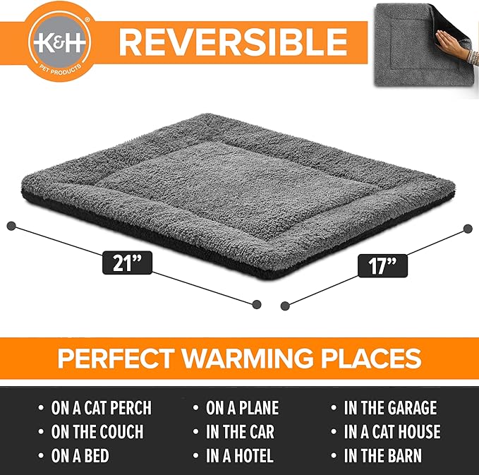 K&H PET PRODUCTS Self-Warming Cat Bed Pad, Self Heating Pad for Outdoor Cat Houses, Warming Mat for Indoor Pet Beds & Furniture, Reversible Blanket, Machine Washable - Small 21 X 17in Gray/ Black