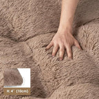 EHEYCIGA Fluffy Dog Crate Bed for Large Dogs, Plush Faux Fur Crate Pad, Calming Anti Anxiety Large Dog Bed, Washable Soft Warm Mat with Non-Slip Bottom, Camel
