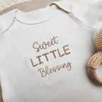 COUPLEHOODIES Personalized Baby Onesie Bodysuit – Custom Embroidery Gift for Pregnancy Reveal Baby Shower or First Grandchild