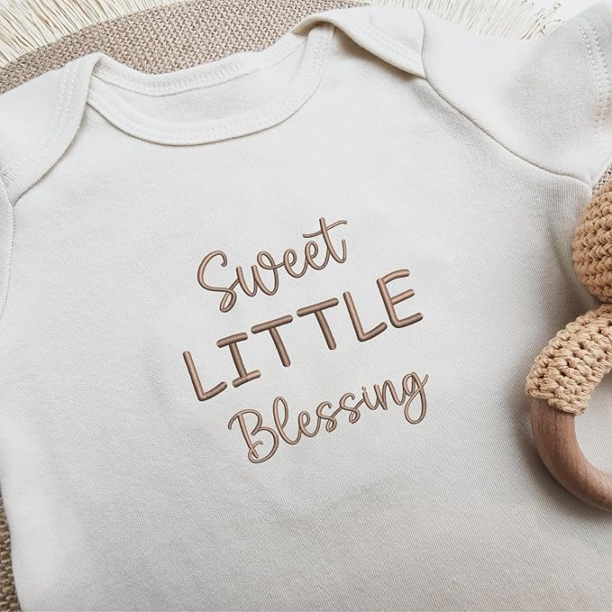 COUPLEHOODIES Personalized Baby Onesie Bodysuit – Custom Embroidery Gift for Pregnancy Reveal Baby Shower or First Grandchild
