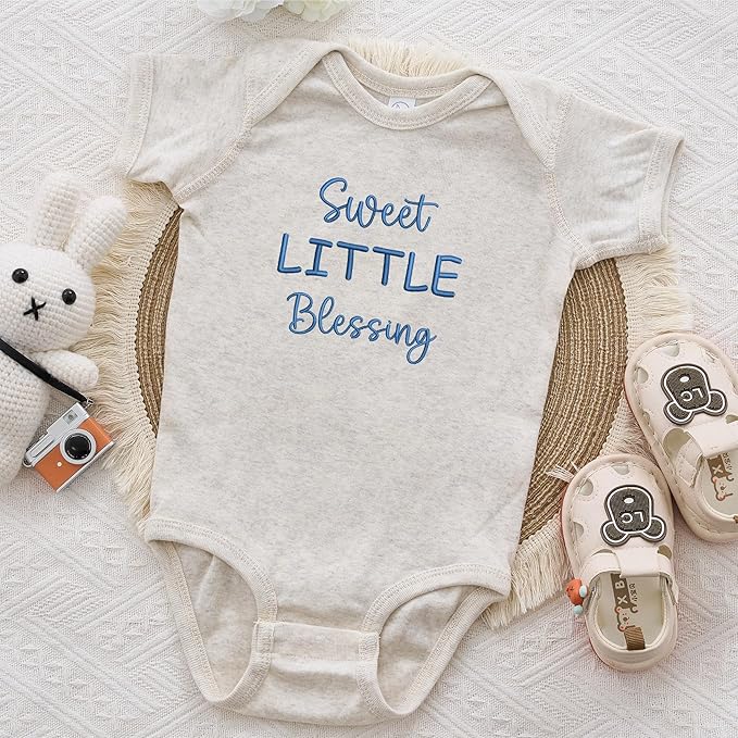 COUPLEHOODIES Personalized Baby Onesie Bodysuit – Custom Embroidery Gift for Pregnancy Reveal Baby Shower or First Grandchild
