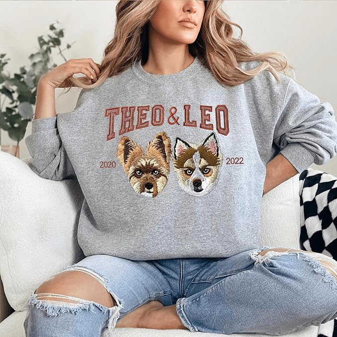 NAZENTI Personalized Dog Mom Sweatshirt, Cat Lovers Gift, Matching Dog and Owner Sweater, Gift Christmas Memorial Birthday